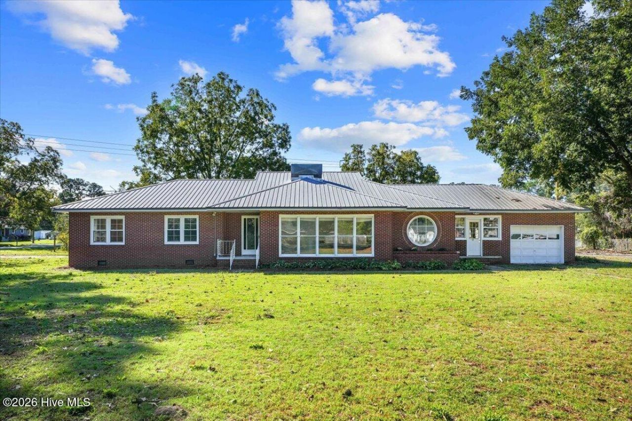 751 Tyree Road, Kinston, NC 28504 Main Photo