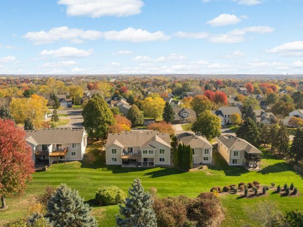 808 Winterberry Drive, Woodbury, MN 55125