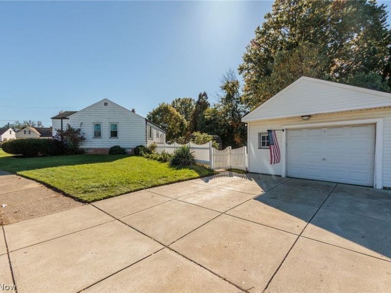6506 Glencoe Avenue, Brooklyn, OH 44144 Photo 35