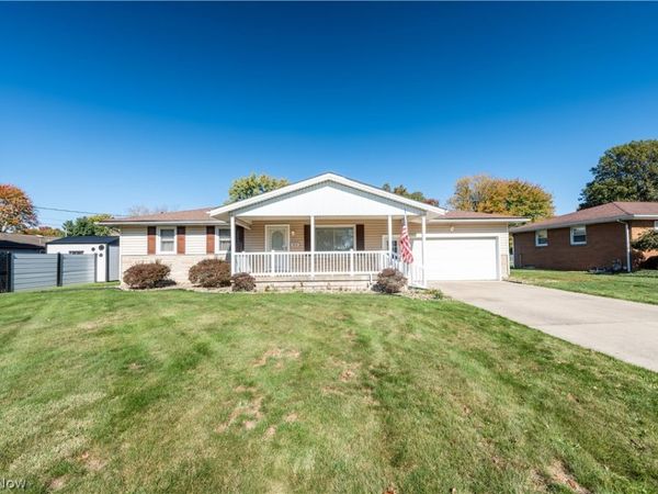4710 Pinegrove Avenue , Youngstown, OH 44515
