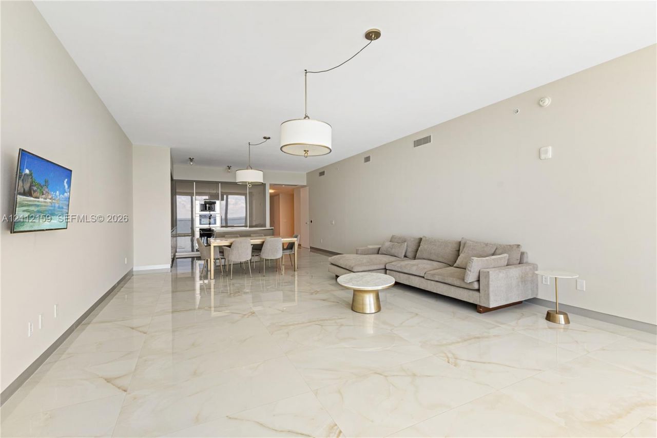 18975 Collins Ave , Unit 802, Sunny Isles Beach, FL 33160 Photo