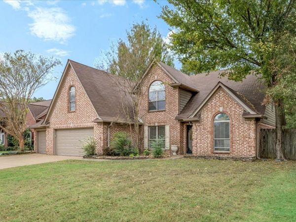 4525 HICKORY CREEK DR, Bartlett, TN 38135
