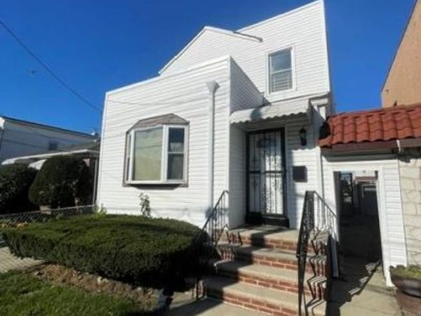 13522 232nd Street , Laurelton, NY 11413
