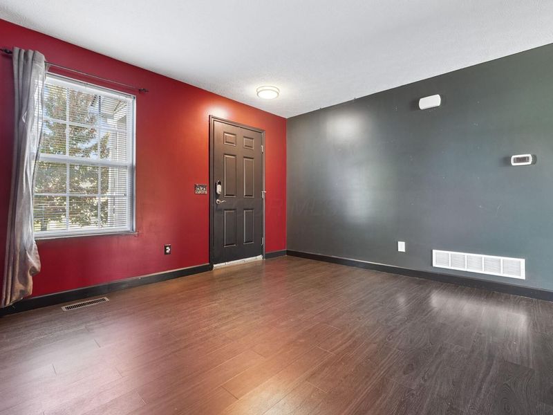 563 Virginia Street, Ashville, OH 43103 Photo 6