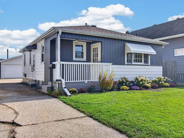 7815 14th Ave, Kenosha, WI 53143