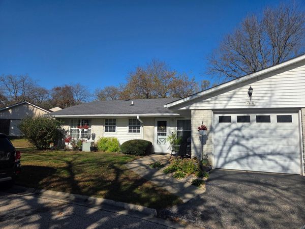 7118 Lexington Lane , Unit 180, Fox Lake, IL 60020