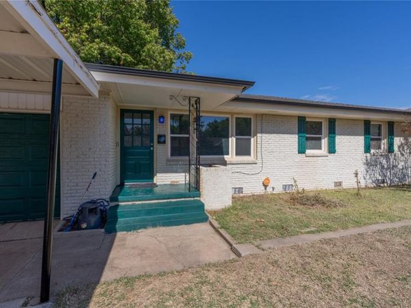 519 SW 3rd Street, Moore, OK 73160