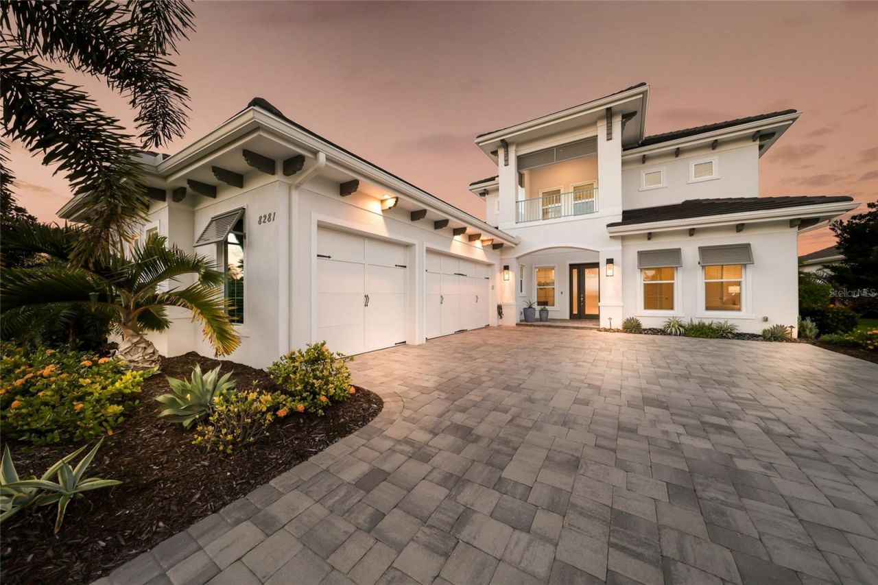 8281 Pavia Way, Lakewood Ranch, FL 34202 Photo
