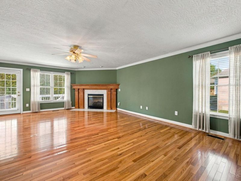1661 Nichole Court, Hamilton, OH 45013 Photo 23