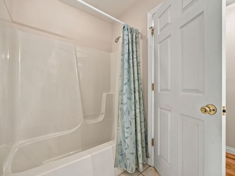 1661 Nichole Court, Hamilton, OH 45013 Photo 37