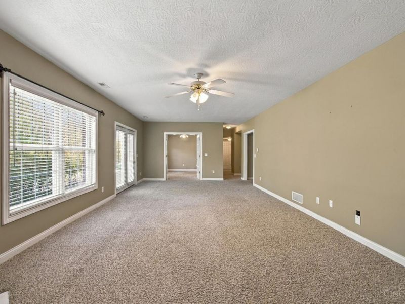1661 Nichole Court, Hamilton, OH 45013 Photo 43