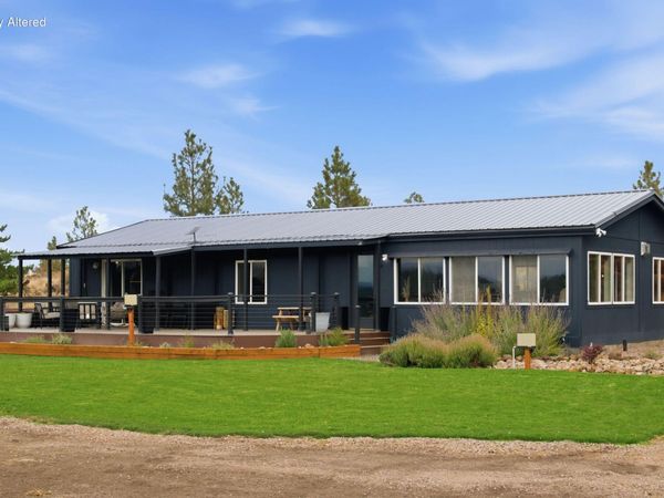 70090 Hinkle Butte Drive, Sisters, OR 97759