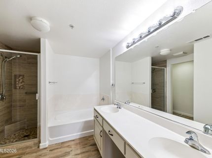 9050 Double R Boulevard, Unit APT 1011, Reno, NV 89521 Photo