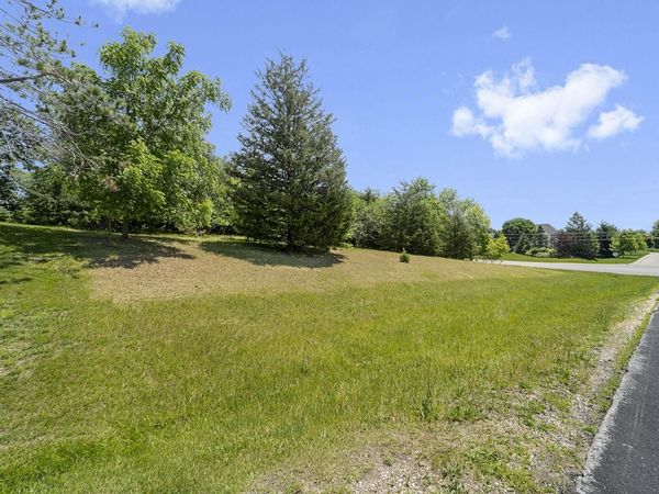 Lt23 STONEBANK HIGHLANDS, Oconomowoc, WI 53066