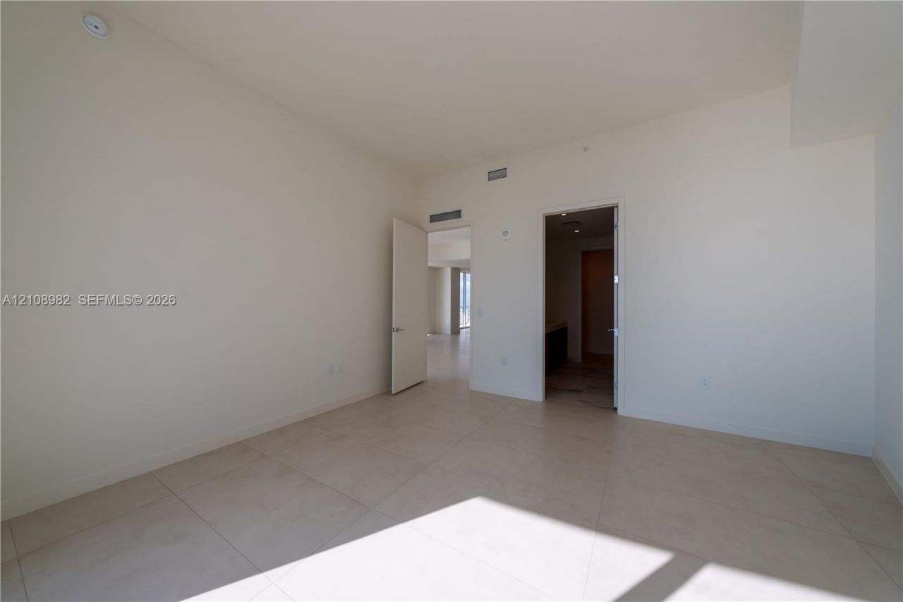 1400 Biscayne Boulevard , Unit #PH5202, Miami, FL 33132 Photo