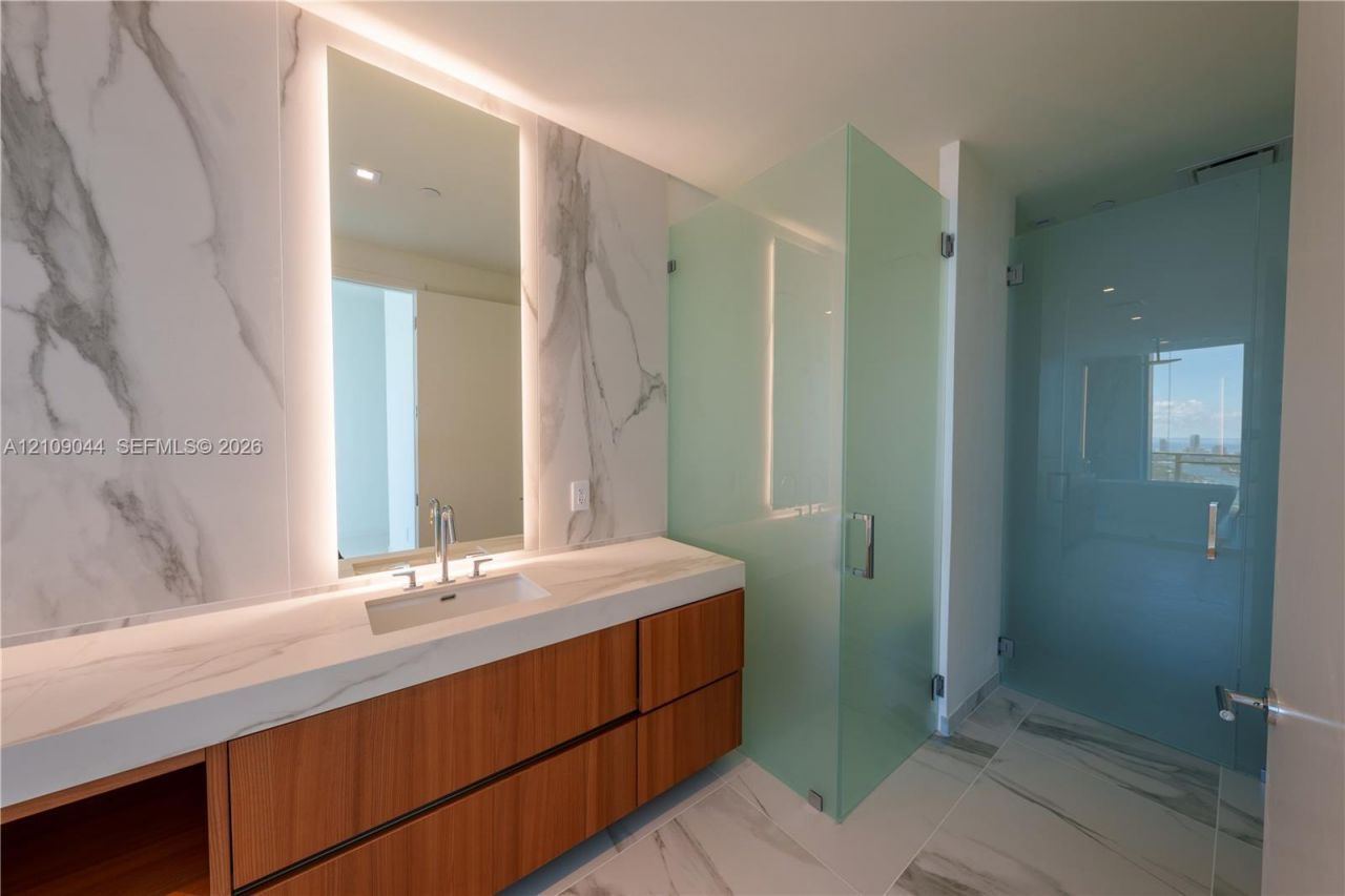 1400 Biscayne Boulevard , Unit 5003, Miami, FL 33132 Photo