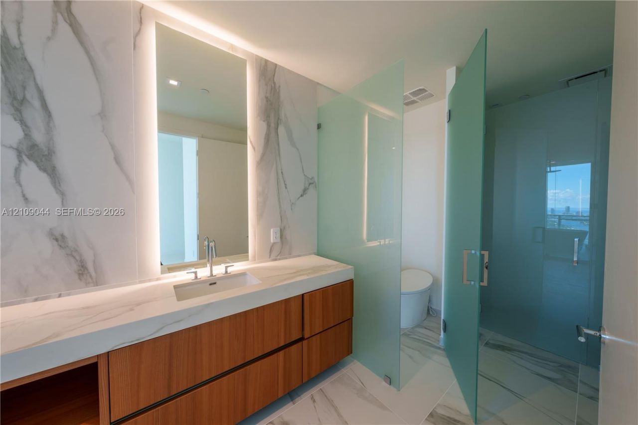 1400 Biscayne Boulevard , Unit 5003, Miami, FL 33132 Photo