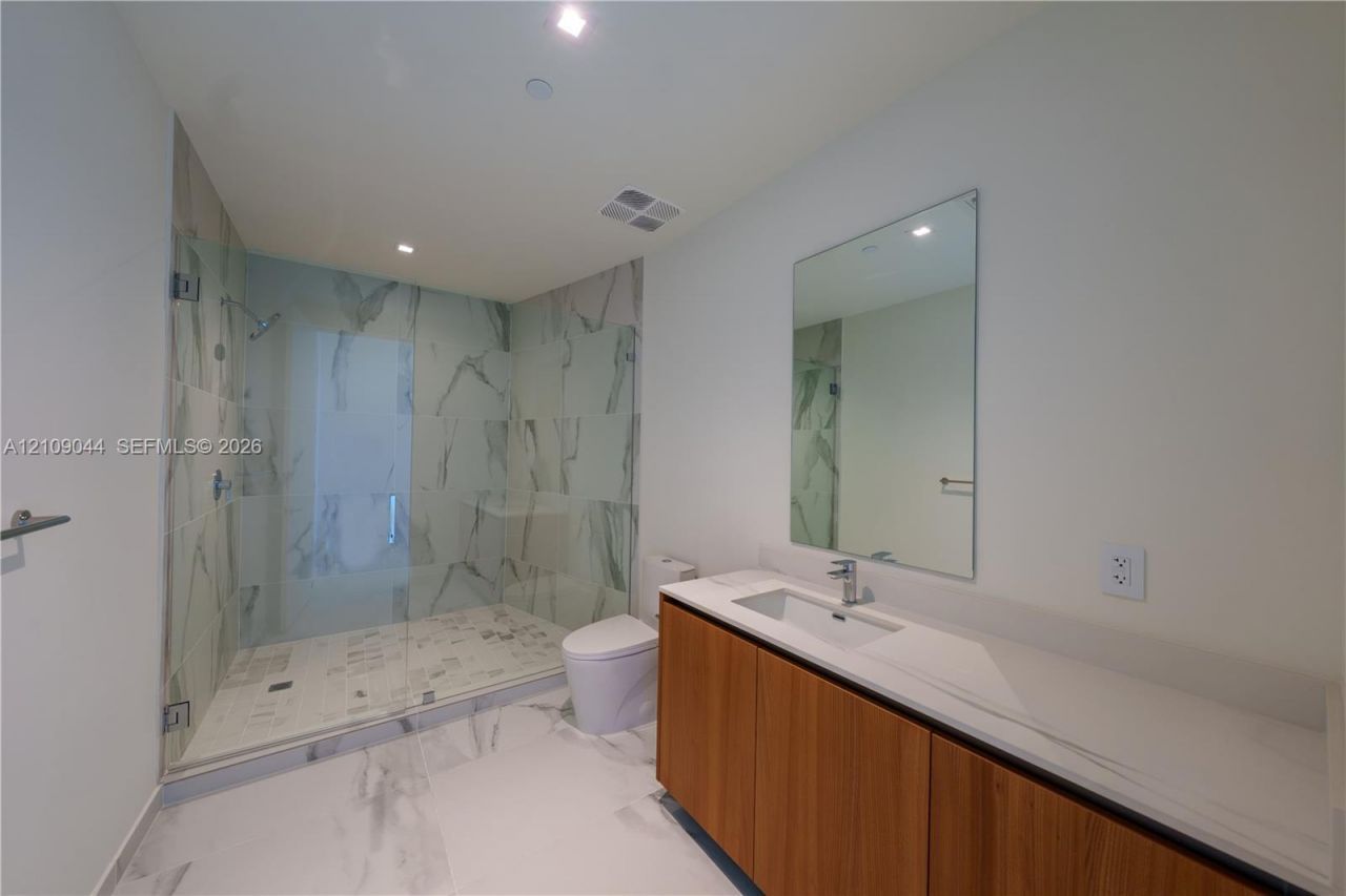 1400 Biscayne Boulevard , Unit 5003, Miami, FL 33132 Photo