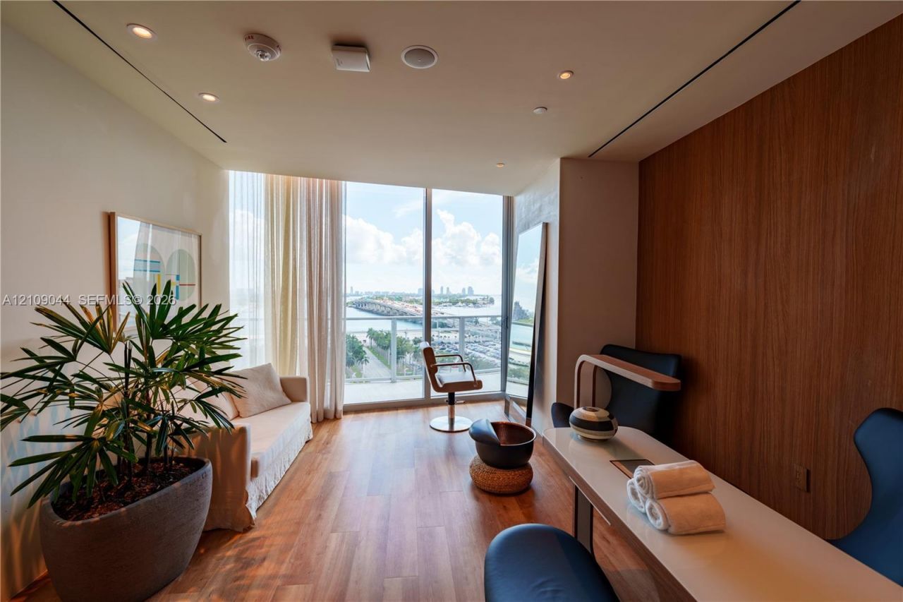1400 Biscayne Boulevard , Unit 5003, Miami, FL 33132 Photo