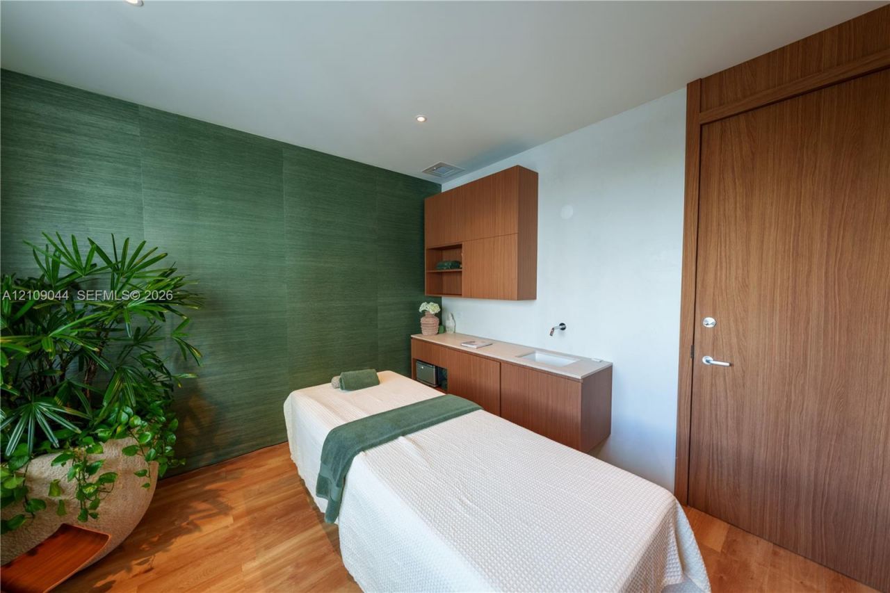 1400 Biscayne Boulevard , Unit 5003, Miami, FL 33132 Photo