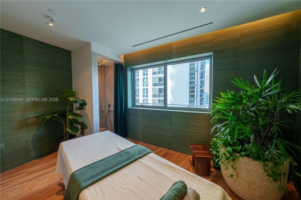 1400 Biscayne Boulevard , Unit 5003, Miami, FL 33132 Photo
