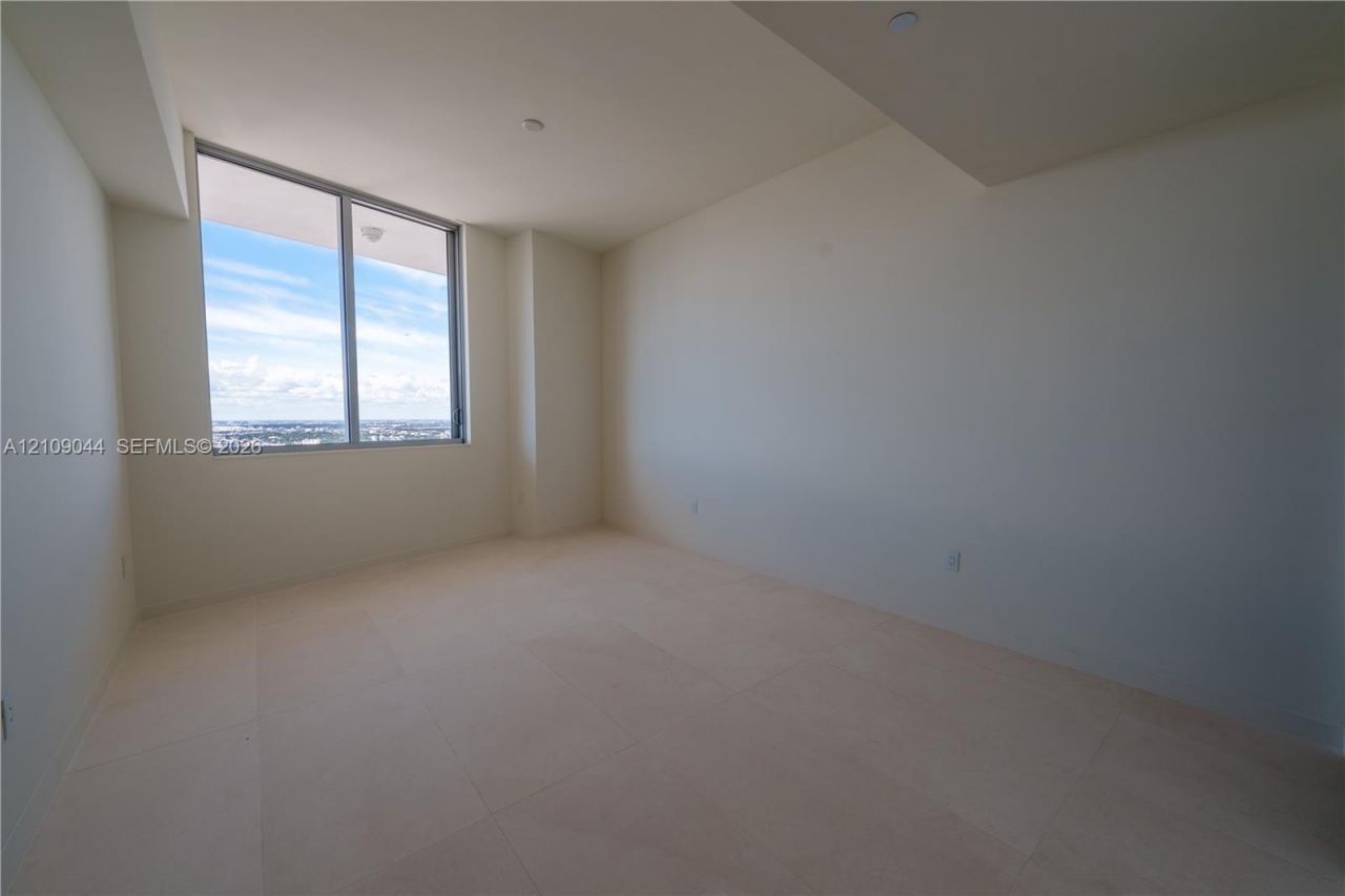 1400 Biscayne Boulevard , Unit 5003, Miami, FL 33132 Photo