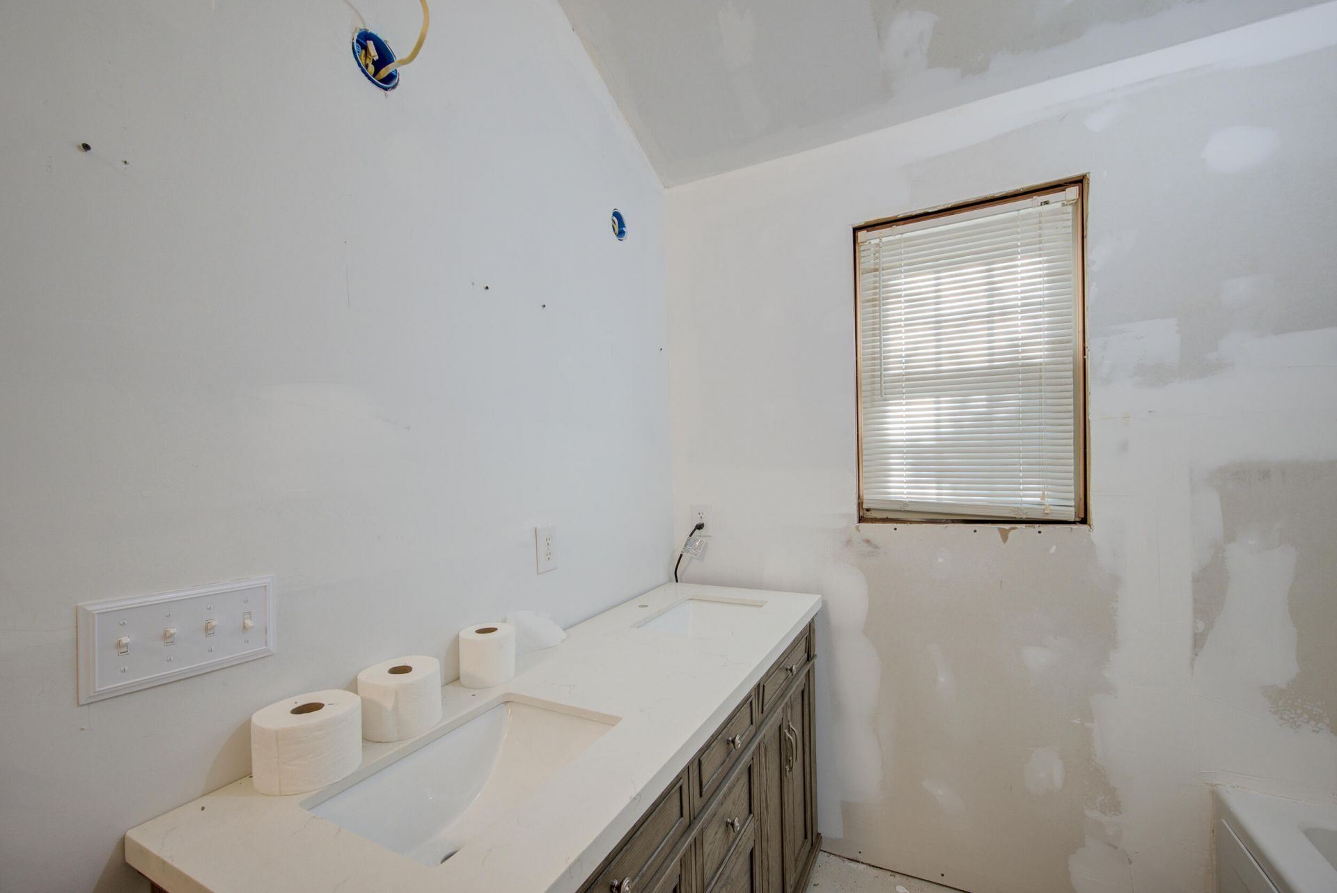 1122 Simmons Street Photo 24