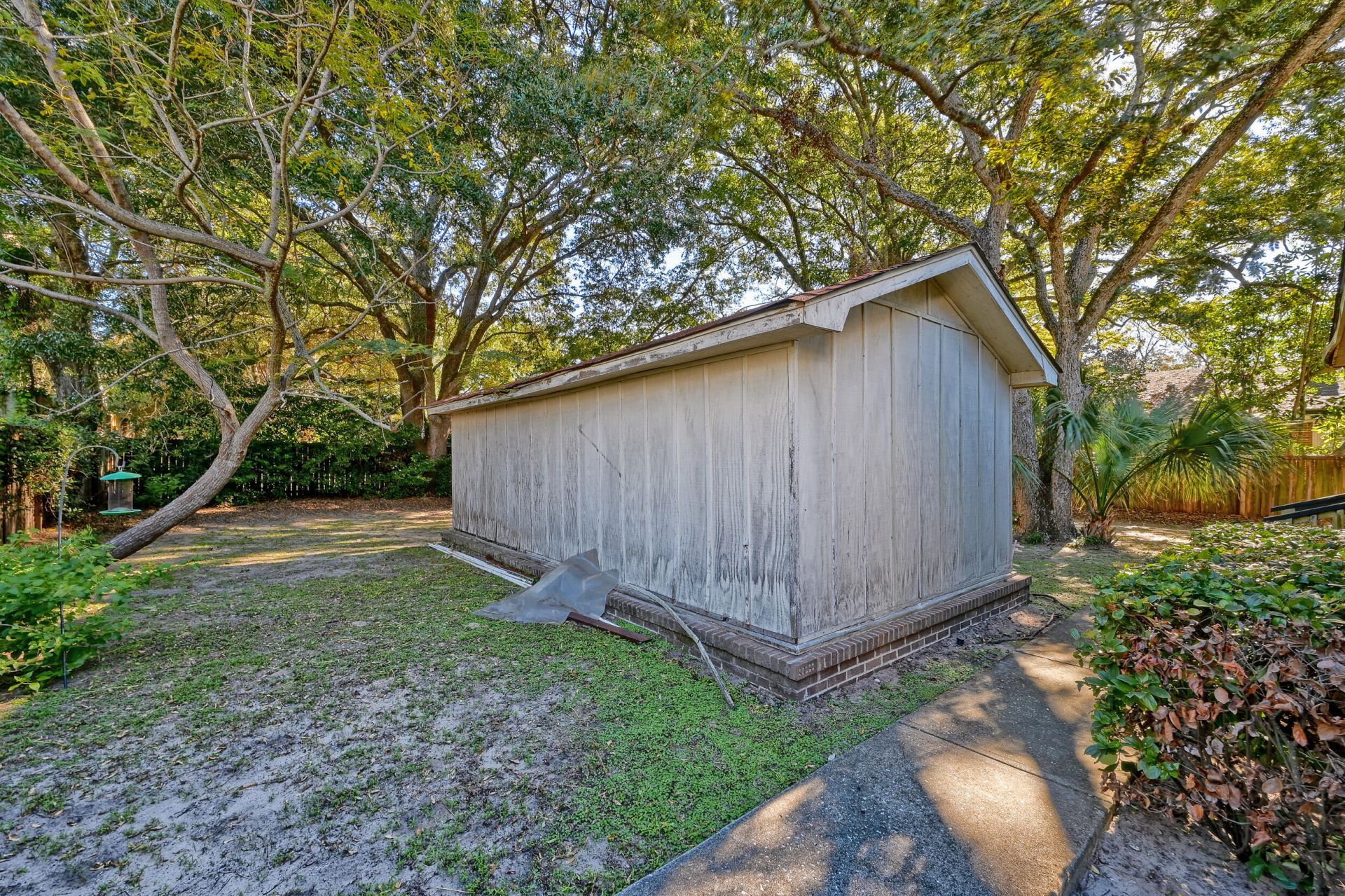 1122 Simmons Street Photo 32