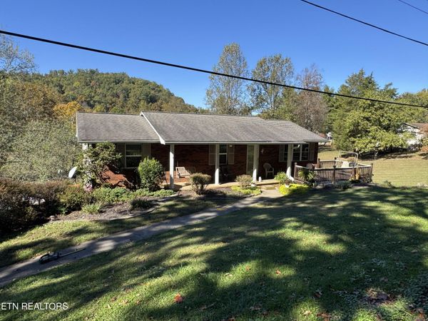 805 Knight Rd, Knoxville, TN 37920
