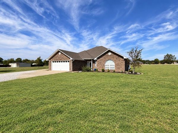 200 Marsden Street , Ardmore, OK 73401