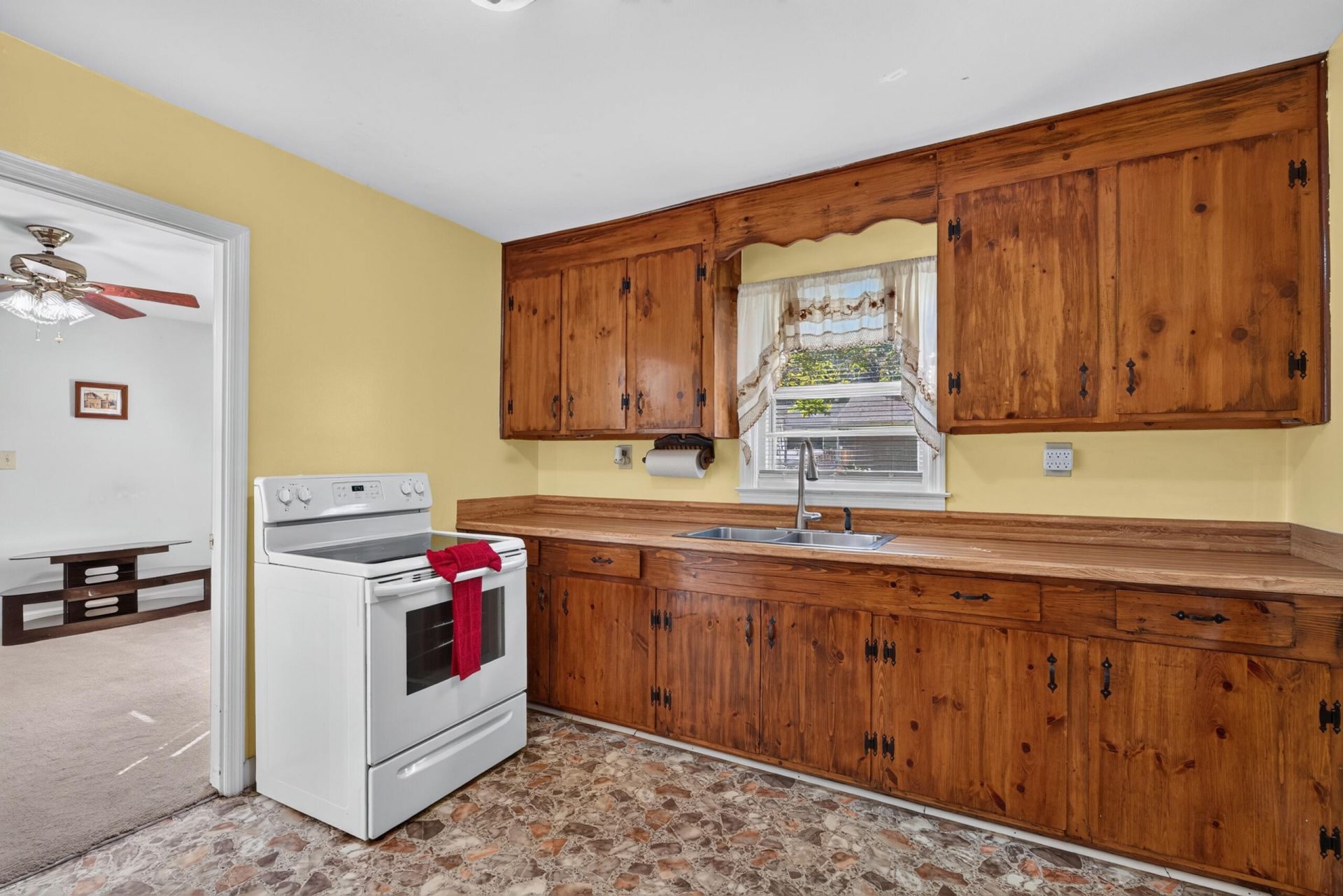 75 Guerry Circle Photo 13