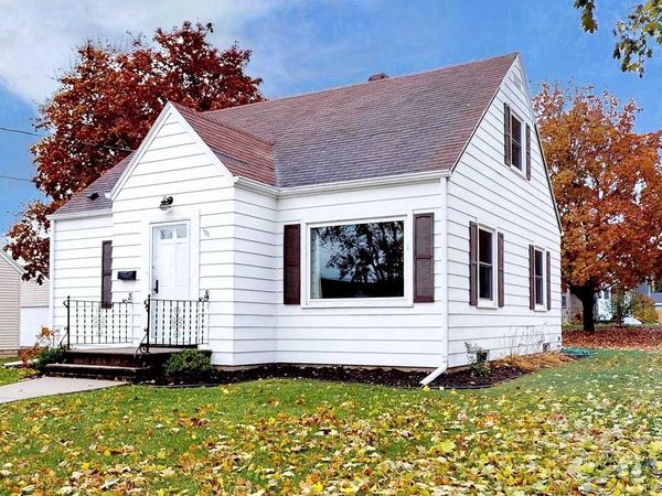 121 W 1ST STREET, Kimberly, WI 54136