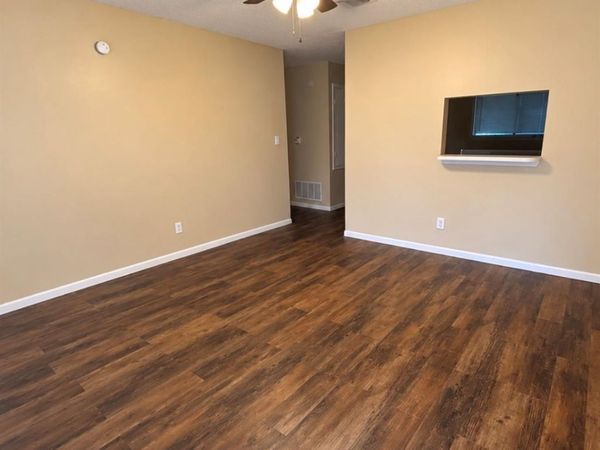 139 Elm DR , Unit 308, Lockhart, TX 78644