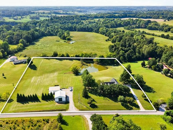 176 Meadows Rd , Portland, TN 37148