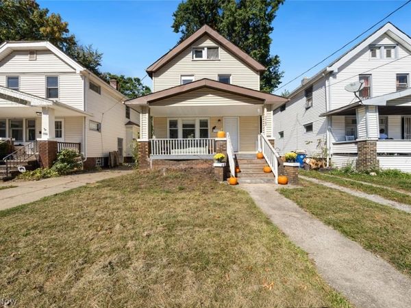 9902 Zimmer Avenue , Cleveland, OH 44102