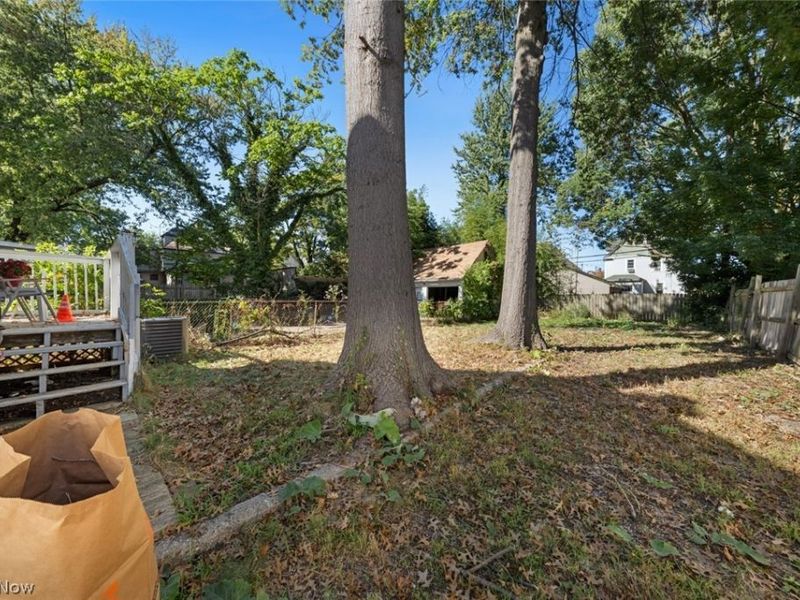 9902 Zimmer Avenue, Cleveland, OH 44102 Photo 25