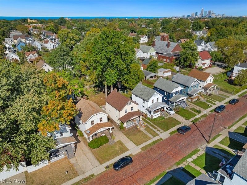 9902 Zimmer Avenue, Cleveland, OH 44102 Photo 31