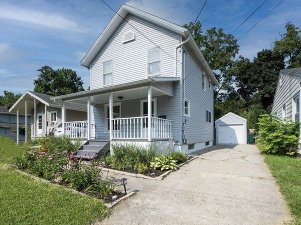 1511 Robertson Avenue, Lansing, MI 48915
