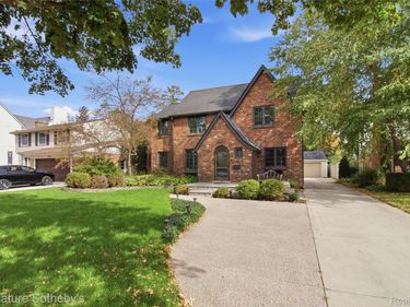 431 Westchester Way , Birmingham, Mi 48009
