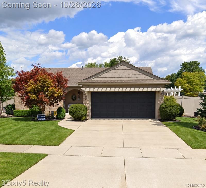 19613 Dawnshire Drive, Brownstown Township, Mi 48193 Main Photo