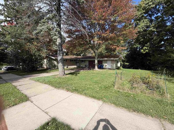 926 NINA AVENUE, Wausau, WI 54403
