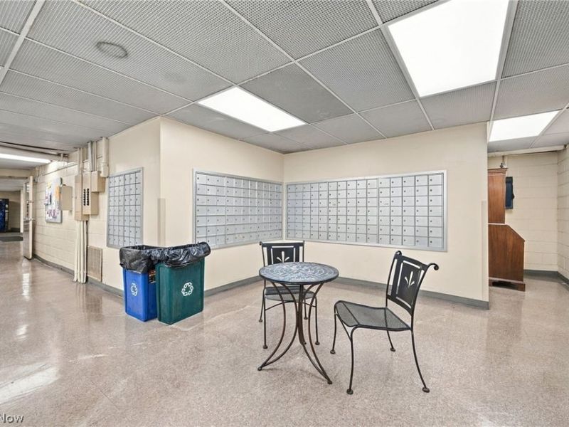 11850 Edgewater Drive, Unit 1012, Lakewood, OH 44107 Photo 21
