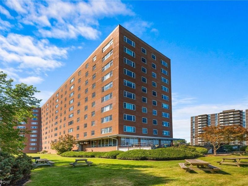 11850 Edgewater Drive, Unit 1012, Lakewood, OH 44107 Photo 36