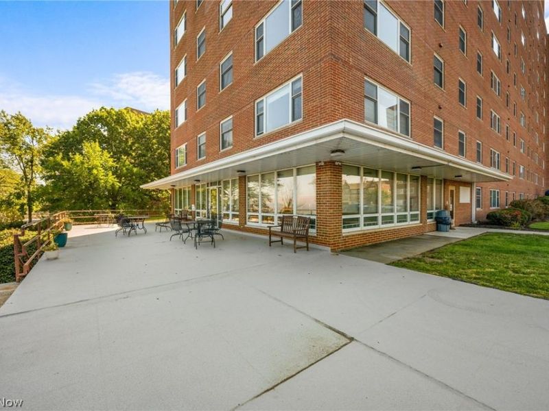 11850 Edgewater Drive, Unit 1012, Lakewood, OH 44107 Photo 37