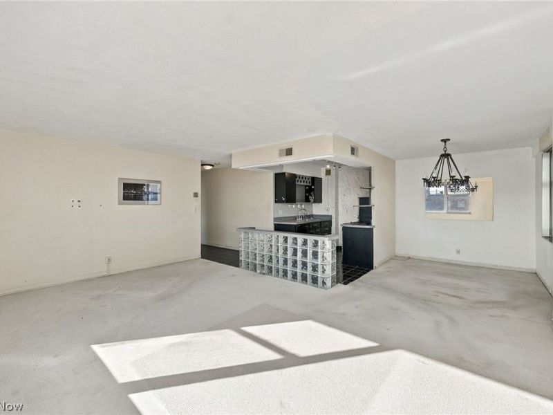 11850 Edgewater Drive, Unit 1012, Lakewood, OH 44107 Photo 5