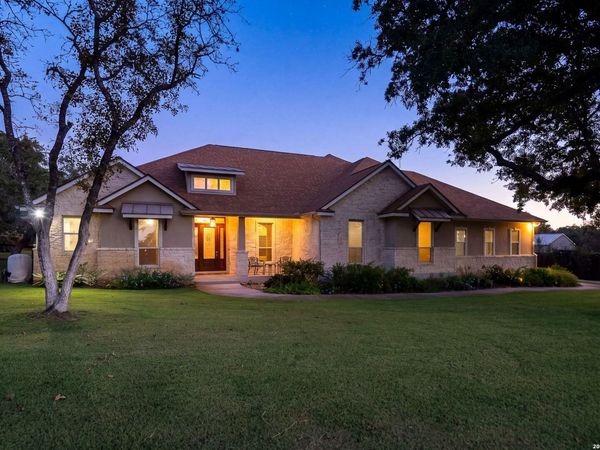 132 Circle Six Dr, La Vernia, TX 78121