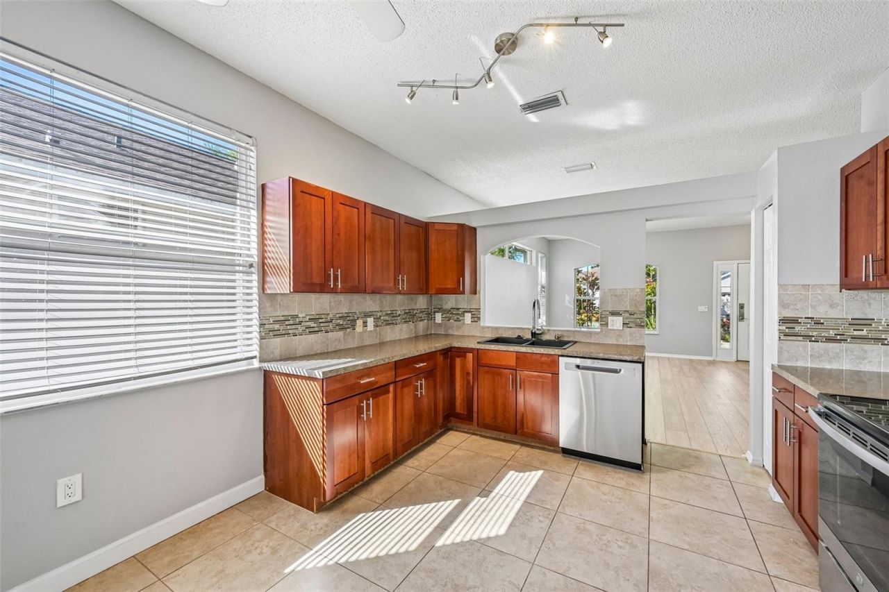 817 Tallgrass Lane , Bradenton, FL 34212 Photo