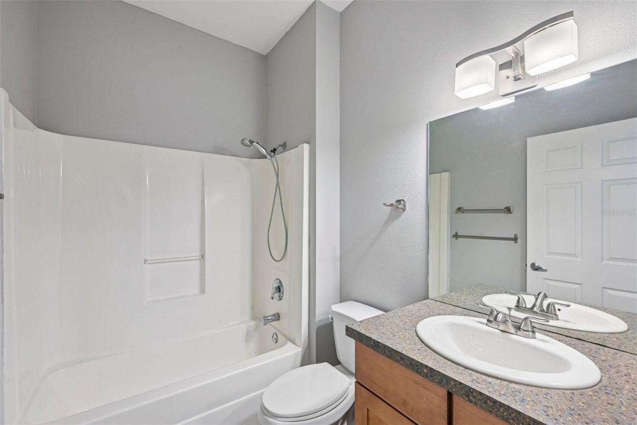 817 Tallgrass Lane , Bradenton, FL 34212 Photo