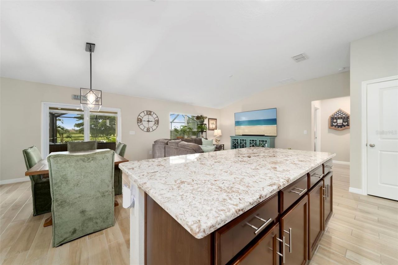 3491 74th Avenue Circle East, Sarasota, FL 34243 Photo