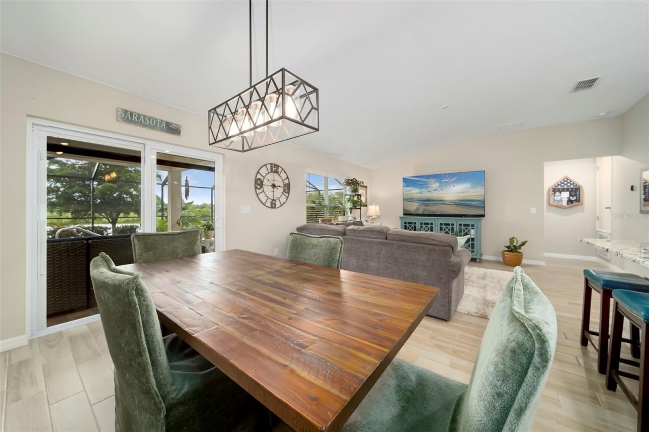 3491 74th Avenue Circle East, Sarasota, FL 34243 Photo
